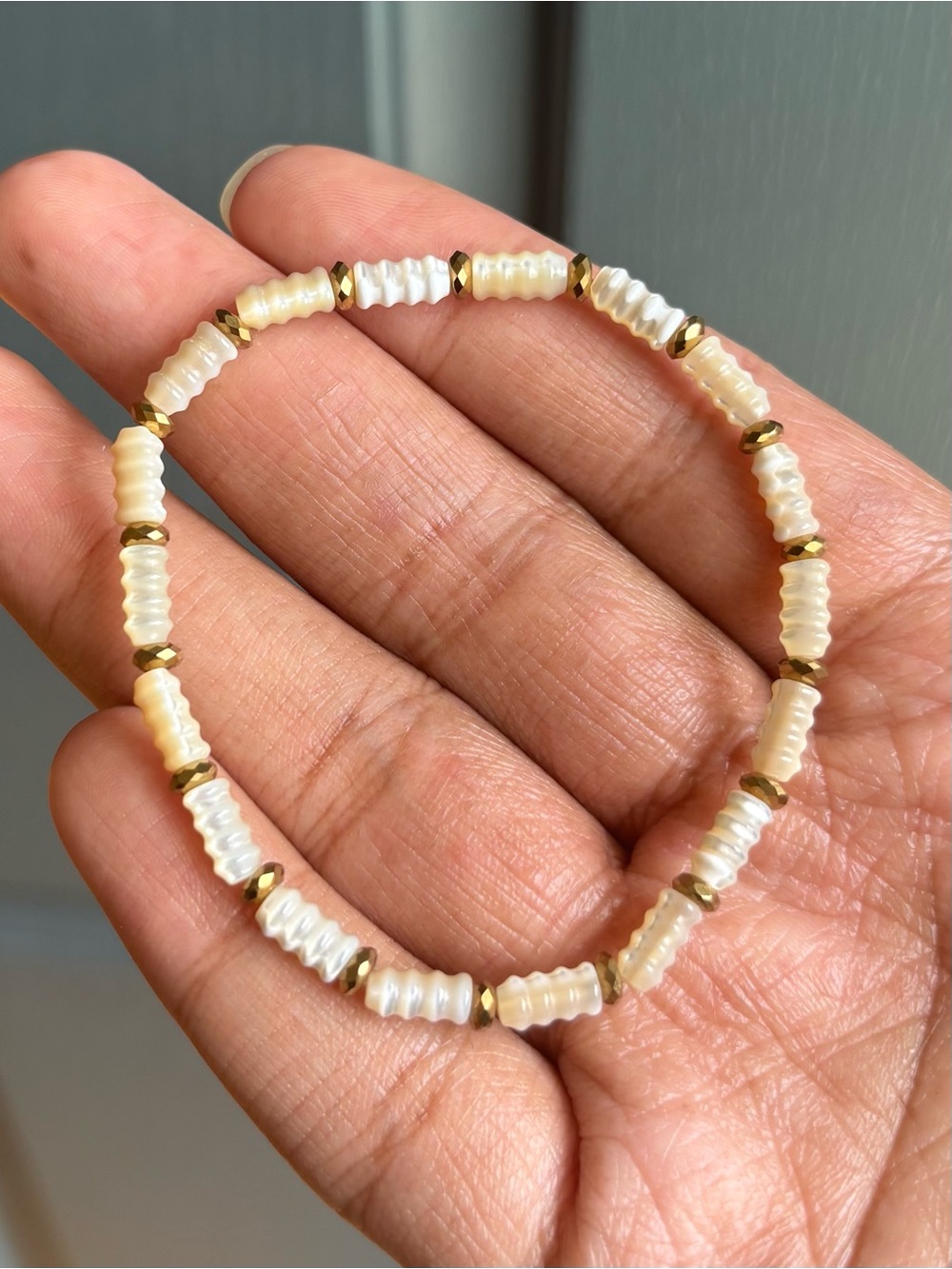 Barrel MOP Shell & Golden Hematite Crystal Bracelet 4mm